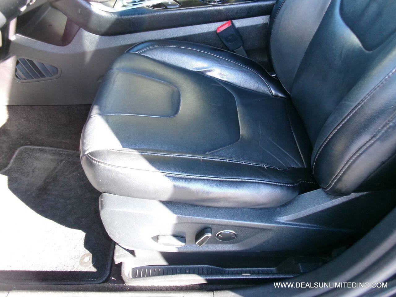 Used 2016 Ford Edge Titanium AWD/4WD image 8