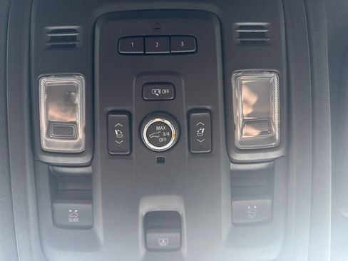 Used 2023 GMC Yukon AT4 w/ AT4 Premium Plus Package AWD/4WD image 25