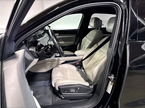 Used 2024 Audi Q8 e-tron Prestige w/ Prestige Package AWD/4WD image 26