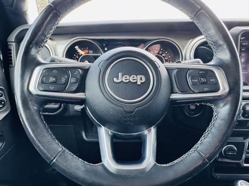 Used 2021 Jeep Wrangler Unlimited Sahara image 11