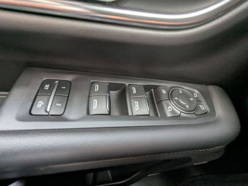 Used 2024 Chevrolet Tahoe High Country image 25