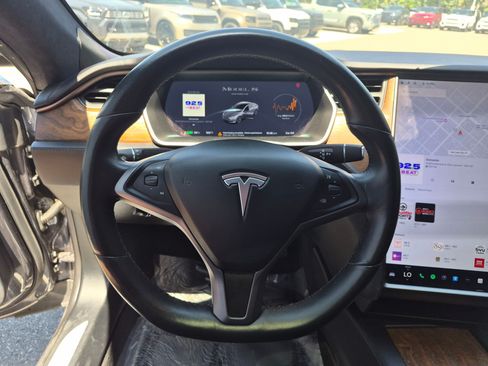 Used 2021 Tesla Model S AWD image 16