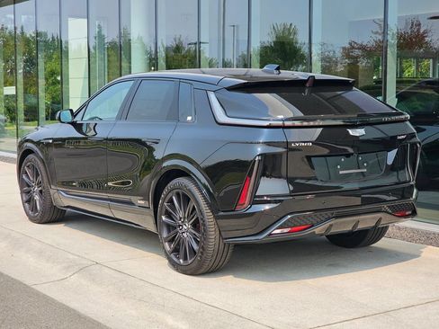 New 2026 Cadillac Lyriq V AWD/4WD image 3