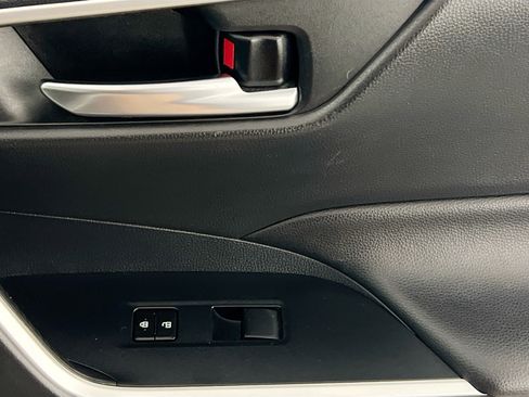 Used 2019 Toyota RAV4 XLE image 32