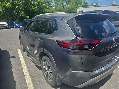 Used 2021 Nissan Rogue SV w/ Premium Package AWD/4WD image 4