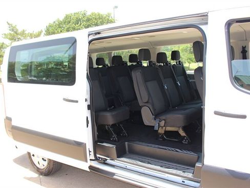 Used 2023 Ford Transit 350 XLT RWD image 12