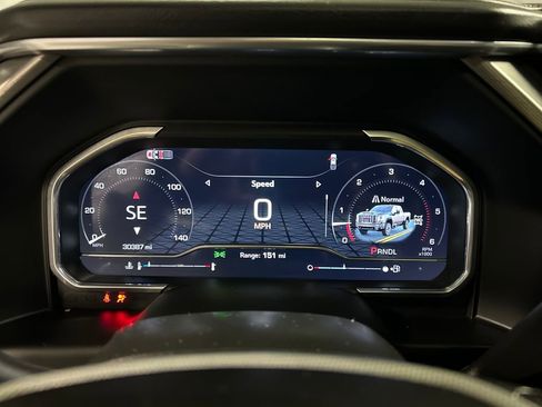 Used 2024 GMC Sierra 3500 Denali w/ Technology Package image 16