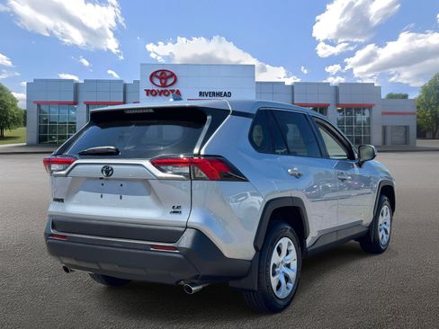 Certified 2023 Toyota RAV4 LE AWD/4WD image 6