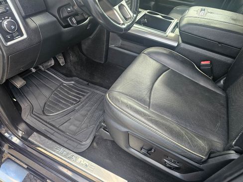 Used 2015 RAM 2500 Limited AWD/4WD image 28