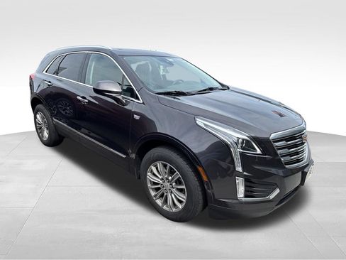 Used 2017 Cadillac XT5 Luxury w/ Driver Awareness Package AWD/4WD image 4