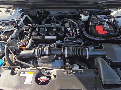 Used 2019 Honda Accord LX image 18