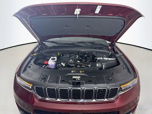 New 2025 Jeep Grand Cherokee Limited image 30