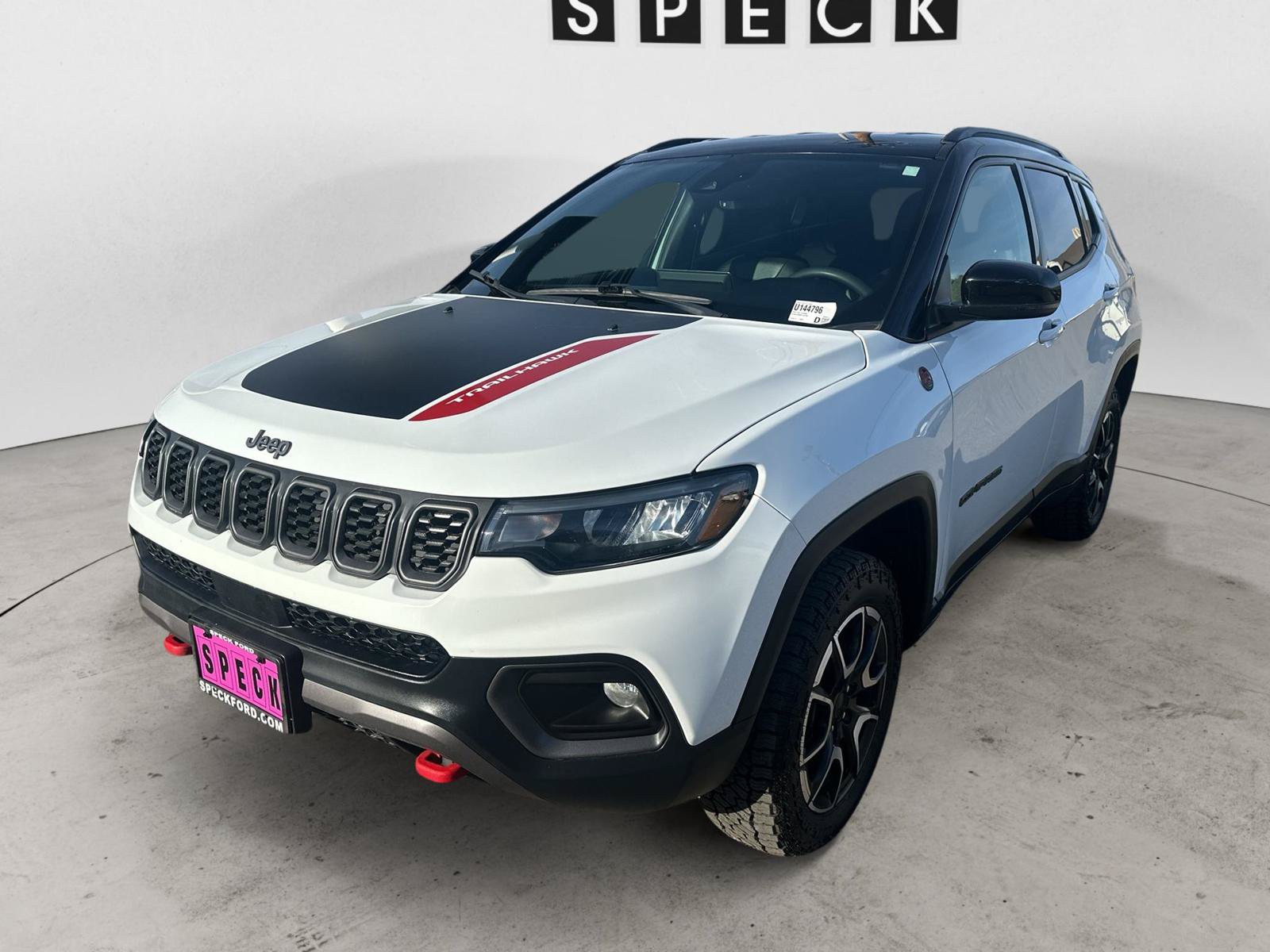 Used 2024 Jeep Compass Trailhawk AWD/4WD image 1