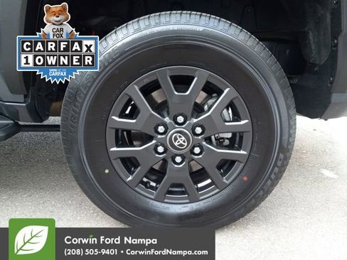 Used 2025 Toyota 4Runner SR5 image 29