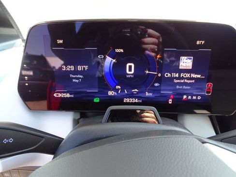 Used 2024 Chevrolet Equinox EV LT w/ Active Safety Package 3 FWD image 13