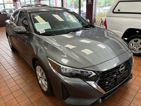 Used 2024 Nissan Sentra S FWD image 1