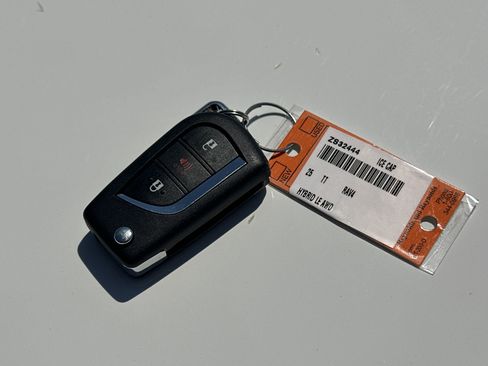 Certified 2025 Toyota RAV4 LE AWD/4WD image 36