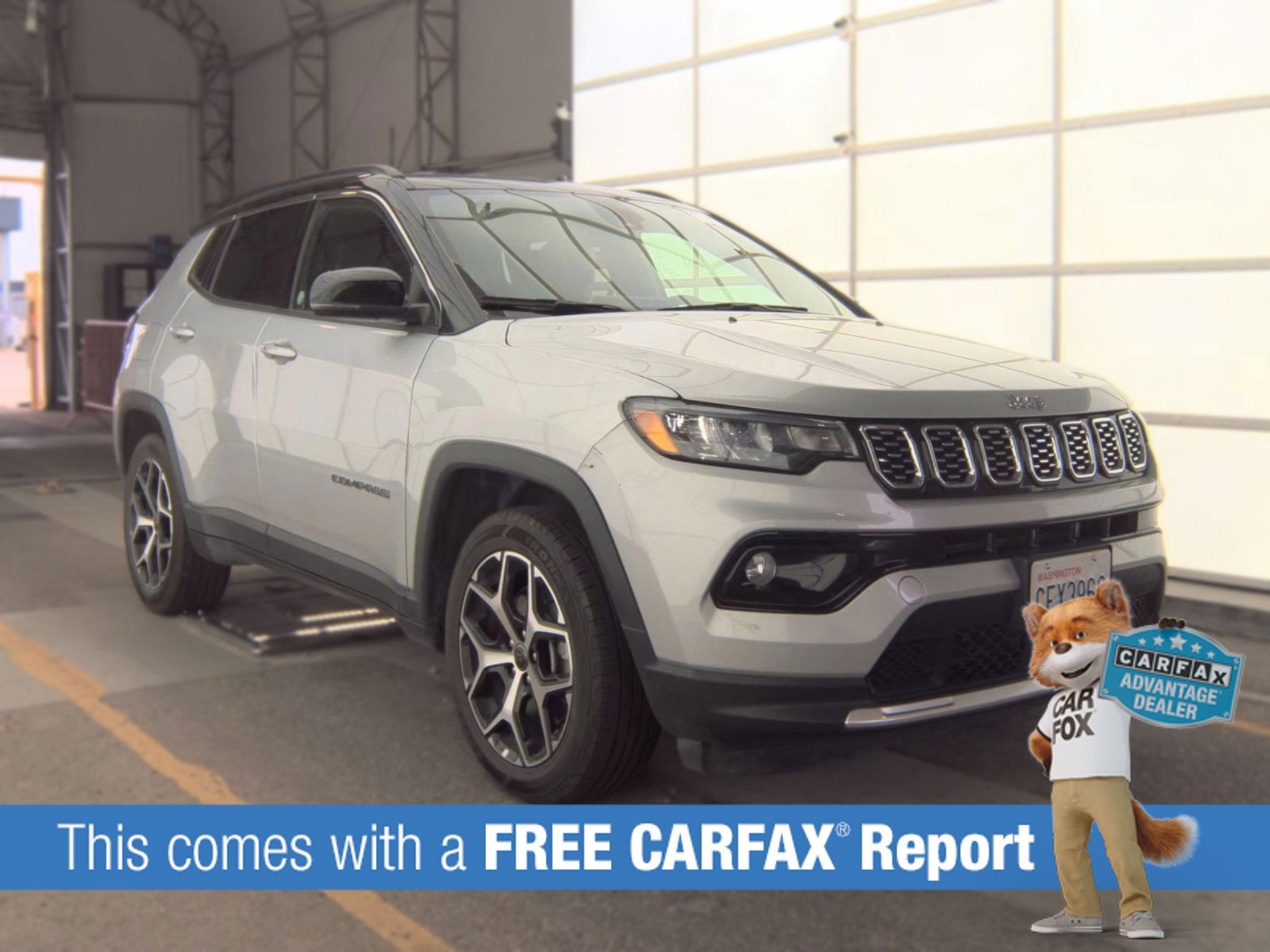 Used 2025 Jeep Compass Limited AWD/4WD image 2