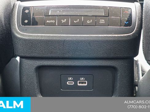 Used 2025 Nissan Pathfinder SV AWD/4WD image 44
