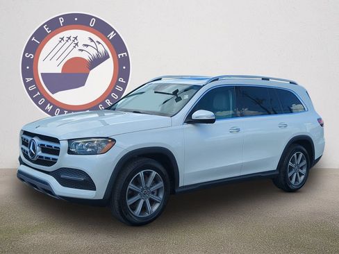 Used 2021 Mercedes-Benz GLS 450 4MATIC image 2