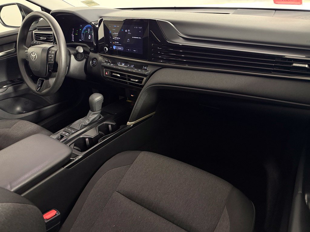 Used 2026 Toyota Camry LE FWD image 14