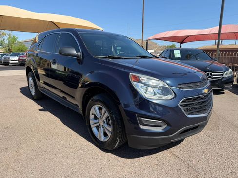 Used 2017 Chevrolet Equinox LS FWD image 3