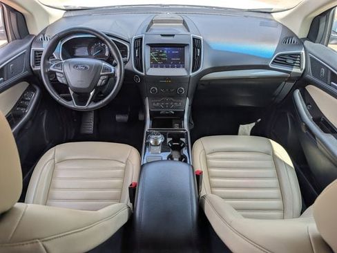 Used 2020 Ford Edge SEL w/ Convenience Package FWD image 9