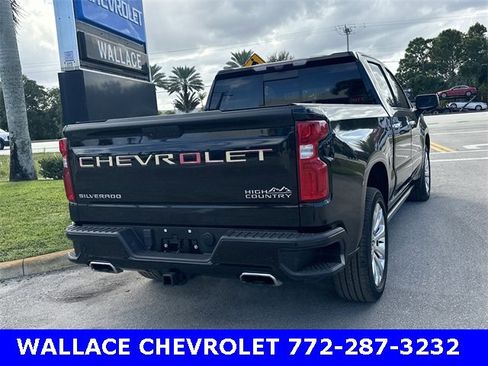 Used 2021 Chevrolet Silverado 1500 High Country w/ Technology Package image 6