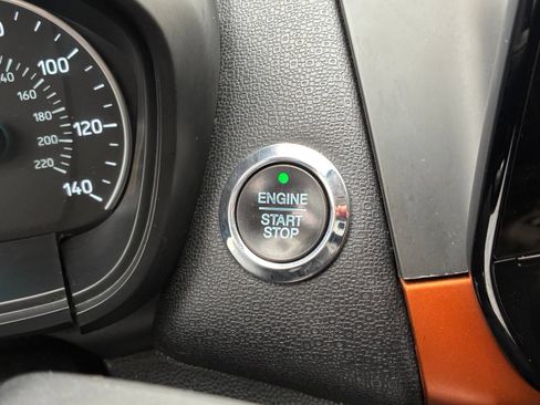 Used 2021 Ford EcoSport SE w/ SE Convenience Package FWD image 20