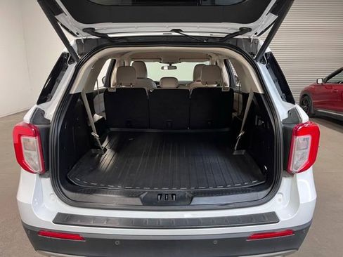 Used 2023 Ford Explorer XLT w/ Equipment Group 202A image 16