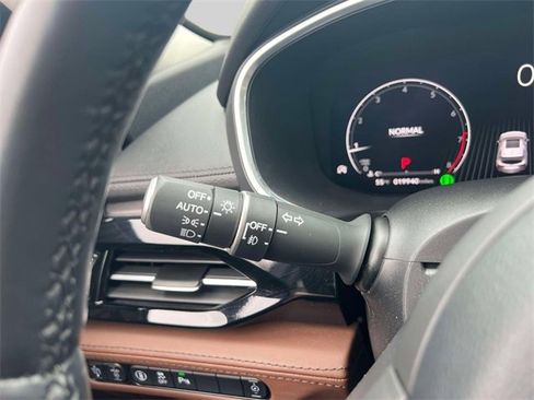 Used 2023 Acura MDX SH-AWD w/ Advance Package image 24