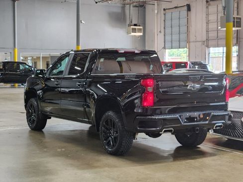 Used 2024 Chevrolet Silverado 1500 Custom Trail Boss w/ Midnight Edition AWD/4WD image 7