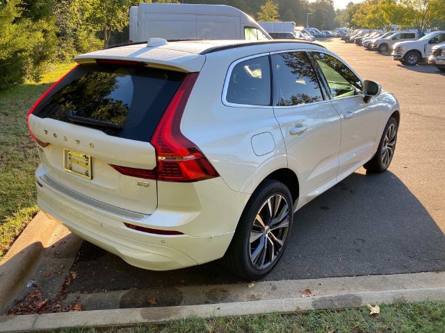 Used 2022 Volvo XC60 B5 Momentum w/ Advanced Package FWD image 33