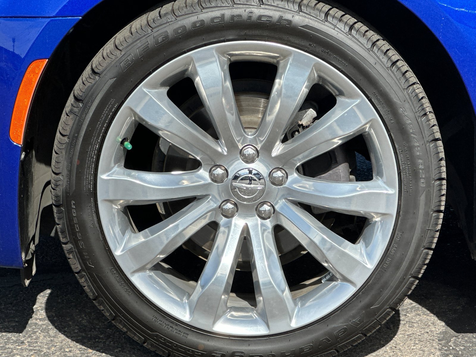 Used 2019 Chrysler 300 Limited w/ Safetytec Plus Group RWD image 26