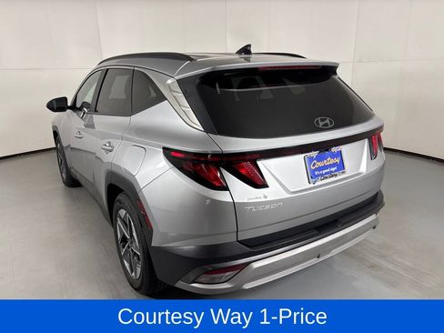 Used 2025 Hyundai Tucson SEL FWD image 8