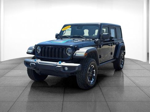 Used 2024 Jeep Wrangler Unlimited Rubicon 4xe AWD/4WD image 3