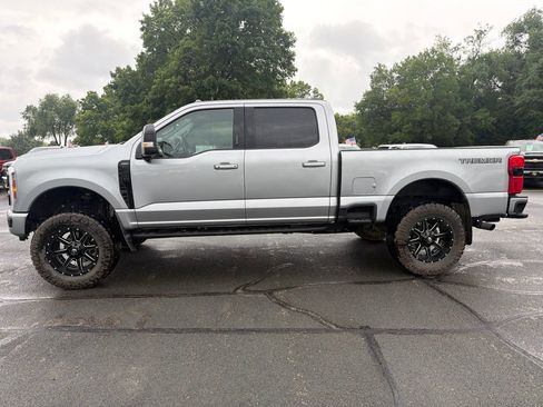 Used 2024 Ford F250 Lariat w/ Tremor Off-Road Package AWD/4WD image 4