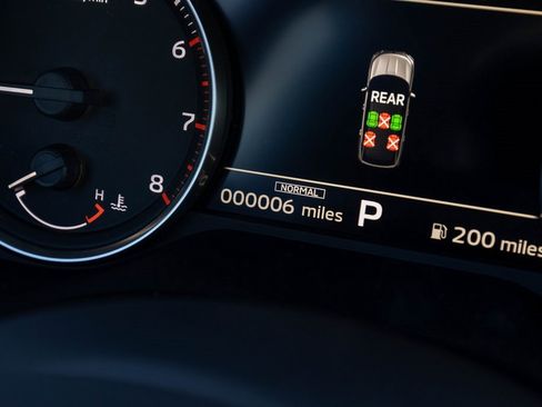 Used 2025 Mitsubishi Outlander SE image 24