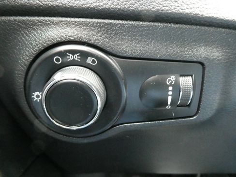 Used 2019 Jeep Compass Sport AWD/4WD image 22
