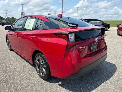 Used 2019 Toyota Prius Limited FWD image 9