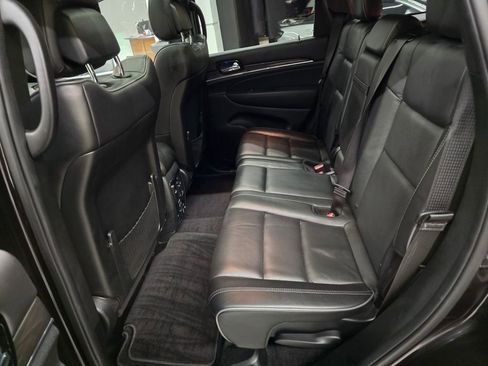 Used 2019 Jeep Grand Cherokee Overland w/ Trailer Tow Group IV image 33