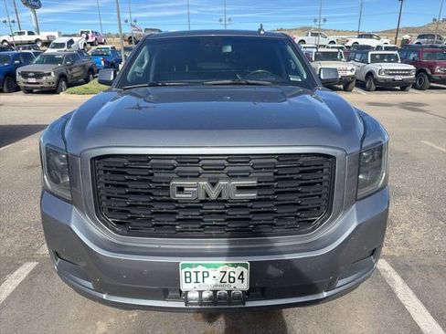 Used 2018 GMC Yukon Denali image 2