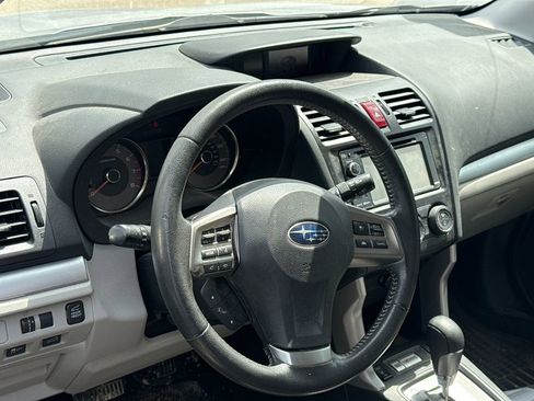 Used 2015 Subaru Forester 2.5i Limited AWD/4WD image 6