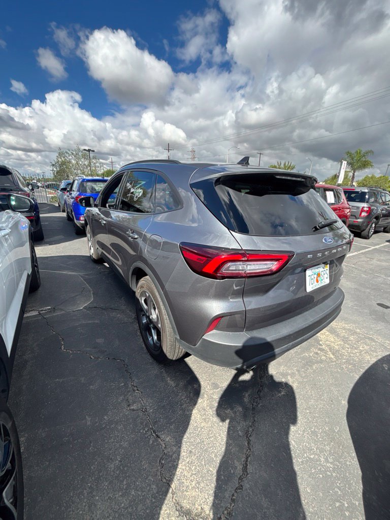 Used 2026 Ford Escape ST-Line AWD/4WD image 5