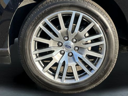 Used 2024 Ford Expedition Max Limited image 27