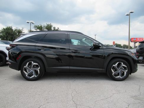 Used 2024 Hyundai Tucson Limited FWD image 2