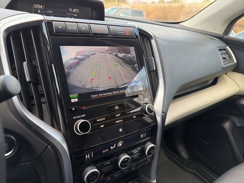Used 2022 Subaru Ascent Limited w/ Technology Package image 25