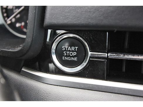 Used 2023 Mitsubishi Outlander SE FWD image 24