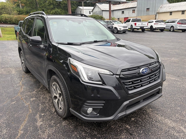 Used 2022 Subaru Forester Premium AWD/4WD image 4