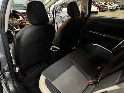 Used 2021 Nissan Versa SV image 52